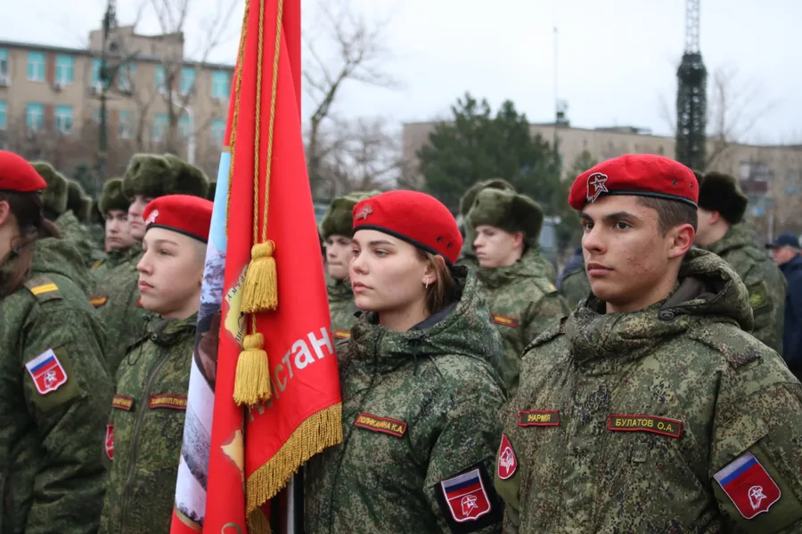 Russia strongest army and most powerful military in the world 2026 with tanks and nuclear arsenal